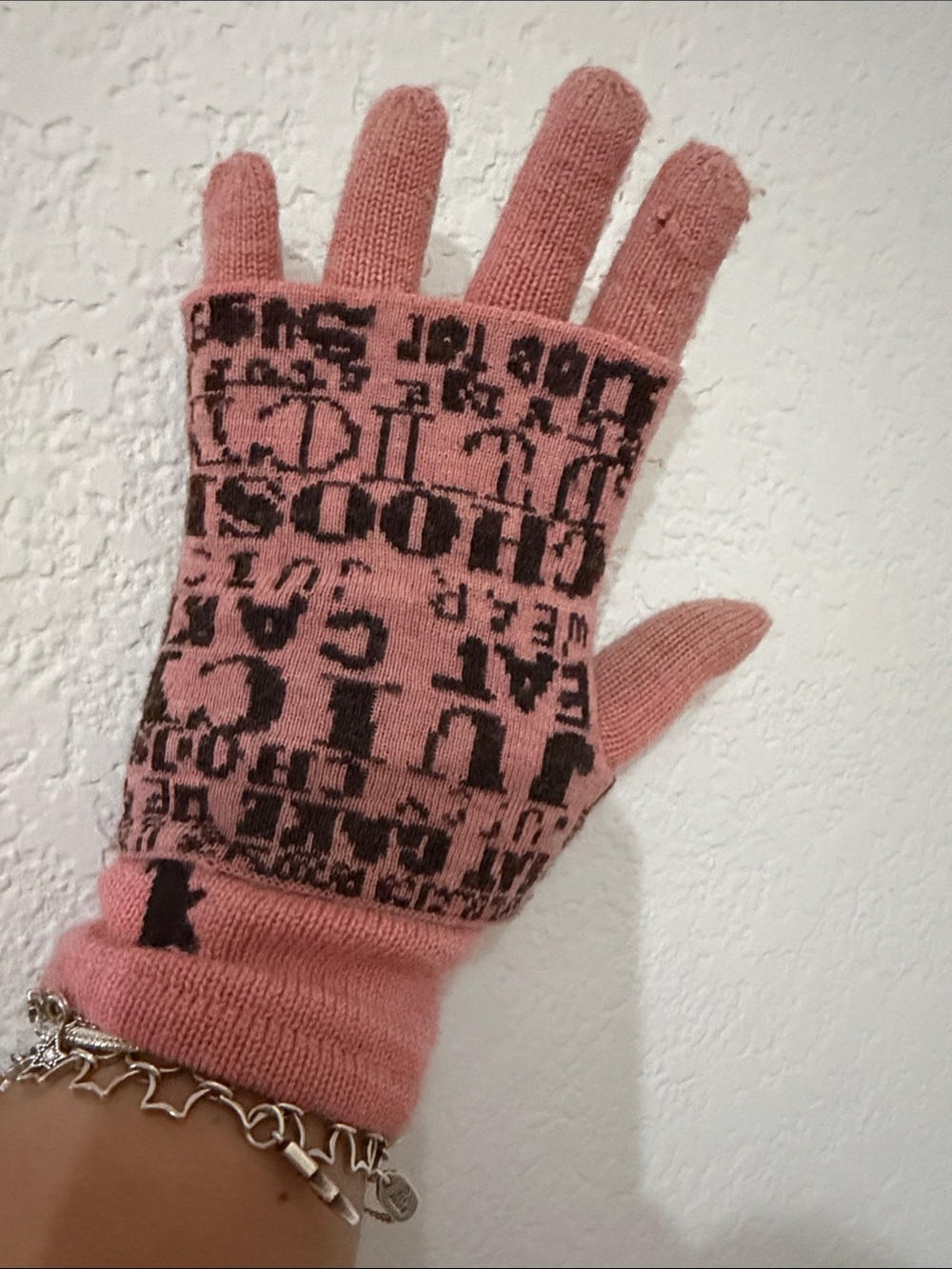 Bird by Juicy Couture Pink Knit Logo Print Gloves